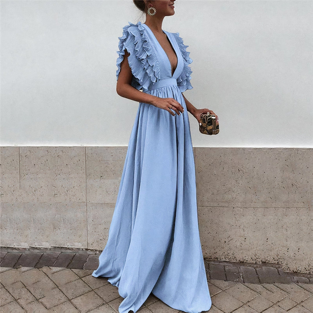 Comfortable women's elegant summer midi dress, perfect for parties, with a flattering fit.