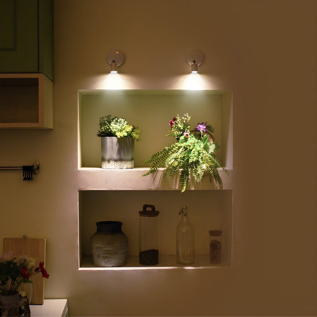 Accent lighting: Wireless LED spotlight, rechargeable, remote controlled for indoor use.