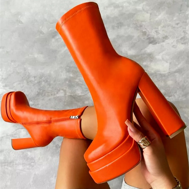 Stylish Women's Pia platform ankle boots, high chunky heel, sleek design. Elevate your look for any occasion.