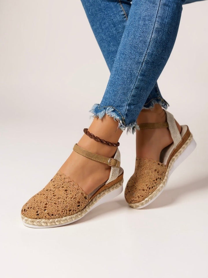 Casual women's flatform espadrille sandals with boho crochet, ideal for summer vacation & beach.