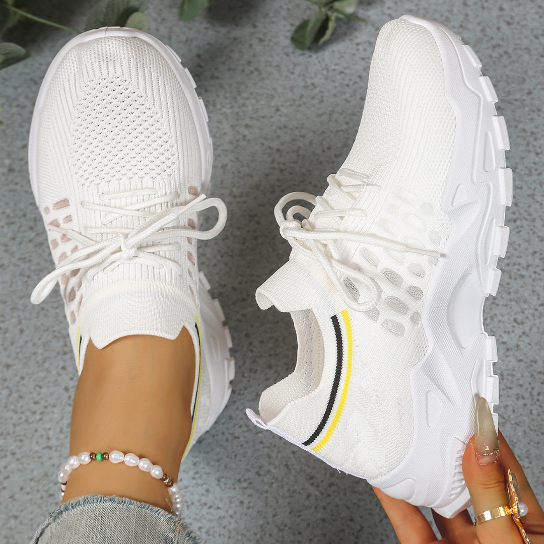 Comfortable women's orthopedic walking shoes, featuring excellent arch support for daily wear.
