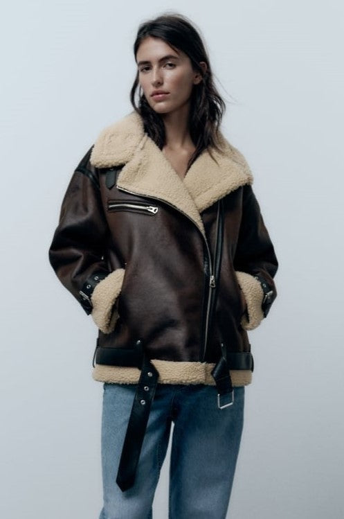 Chic women's faux lapel jacket, a versatile outerwear piece for stylish seasonal layering.