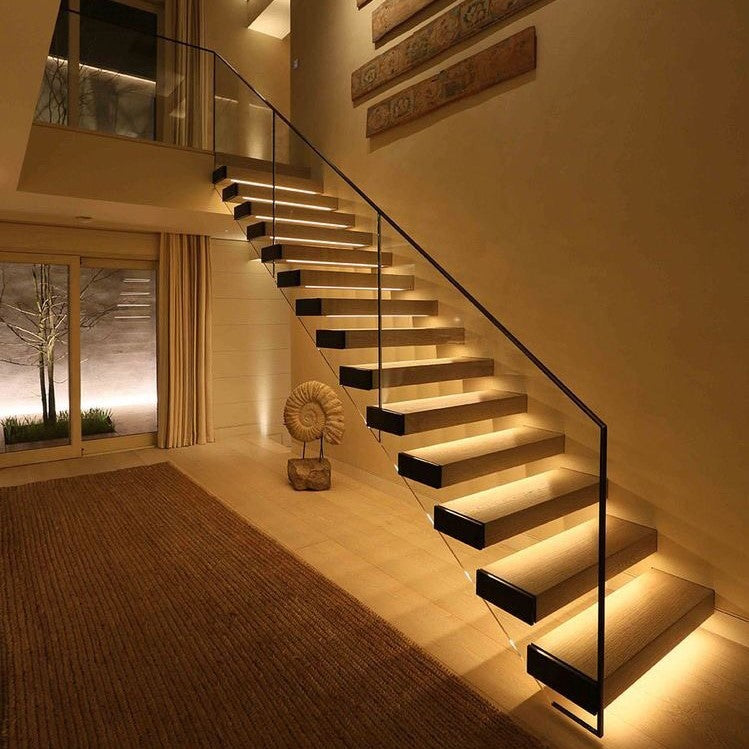 Versatile wireless LED light bar with motion sensor for cabinet, closet, & accent lighting. Warm/cool white options.
