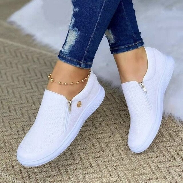 Stylish women's casual orthopedic shoes, offering breathable comfort & arch support for walking, perfect for heel pain.