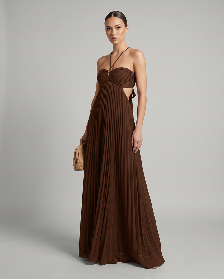 Elegant women's summer party maxi dress featuring a stylish pleated design & comfortable halter neck.