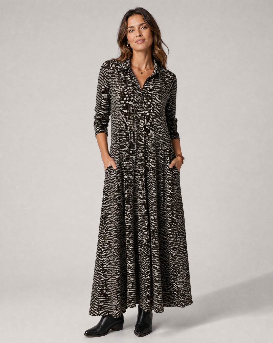 Flowing women's relaxed fit V-neck maxi dress, featuring a casual design & comfortable, breathable fabric.