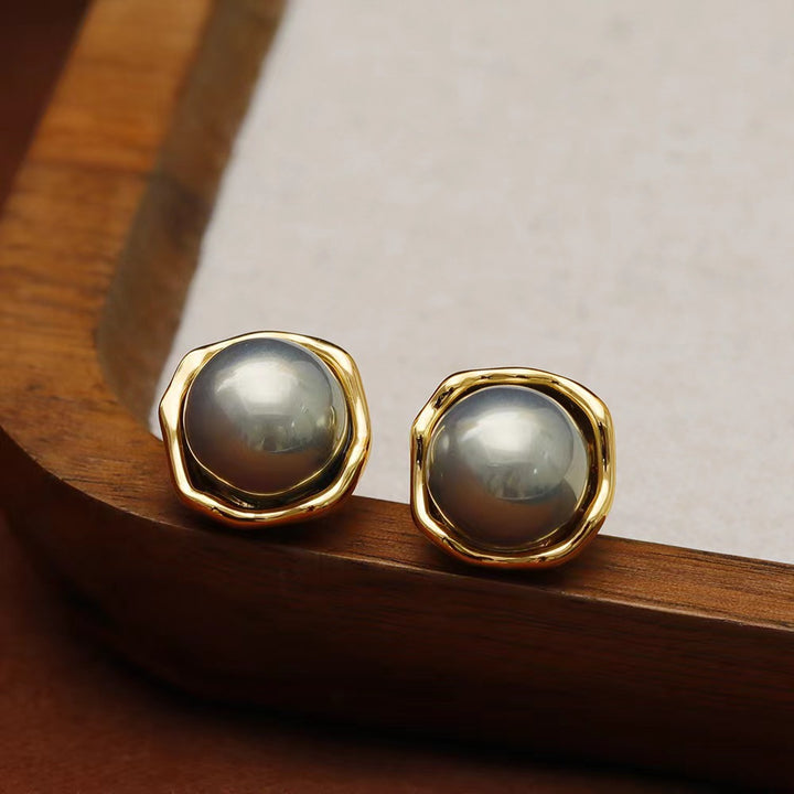 Elegant Black Pearl Earrings