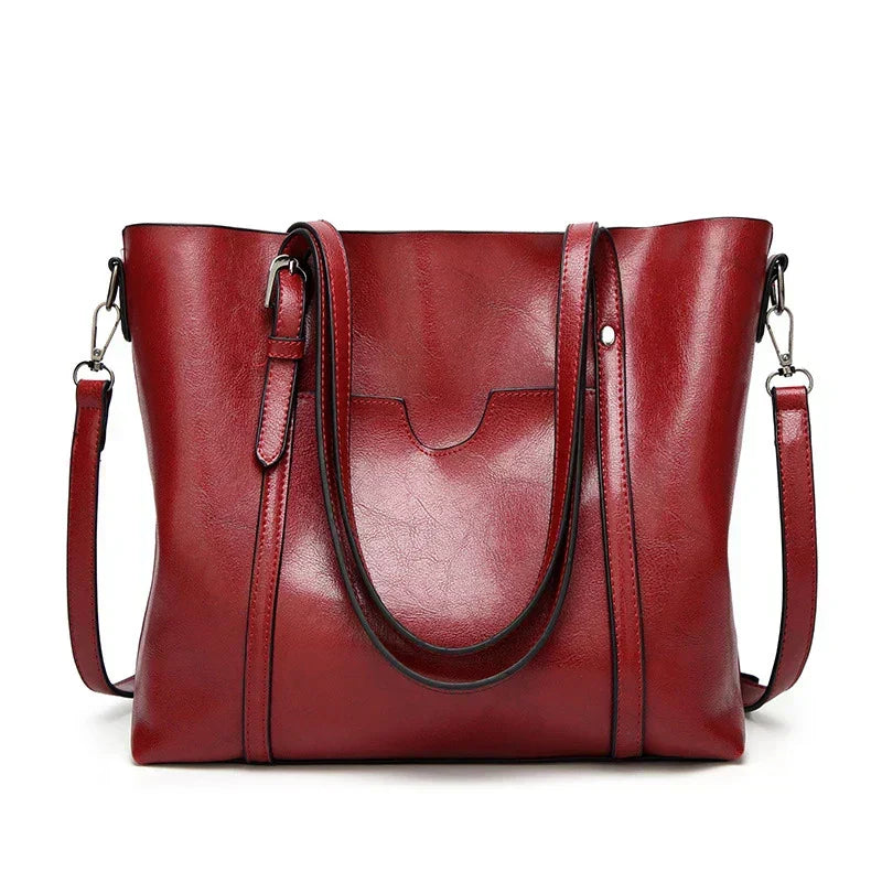 Fashionable women's luxury leather crossbody handbag, a chic and sophisticated everyday accessory.