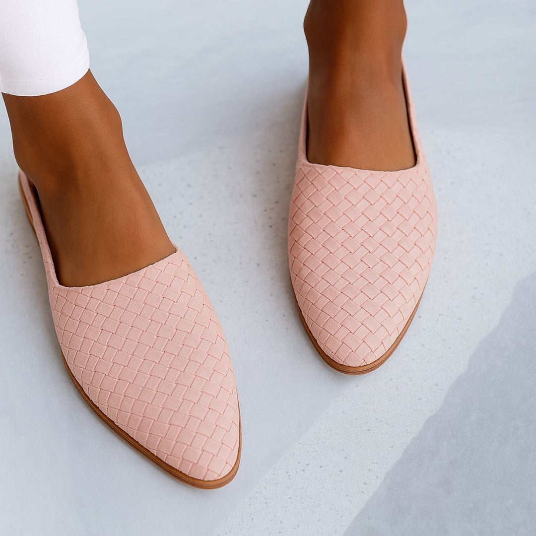 Stylish pointed-toe slingback sandals for women, featuring an elegant woven design for comfortable summer fashion.