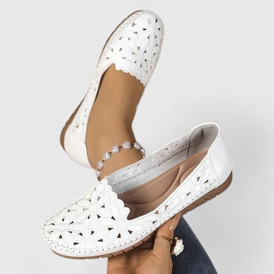 Everyday women's slip-on loafers, perforated for breathability and maximum comfort.