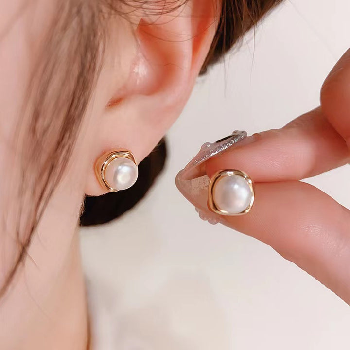 Elegant Black Pearl Earrings