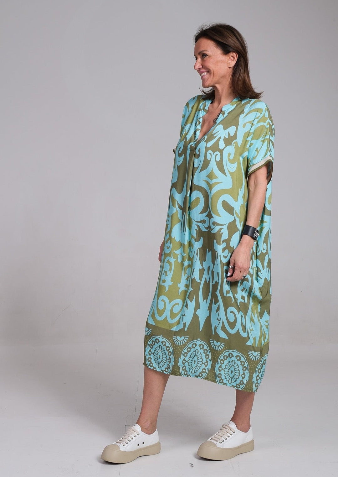 Elegant Floral Midi Dress