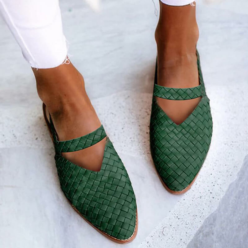 Easy slip-on women's casual sandals. Comfortable, stylish open-toe flats for summer & daily wear. Fashion footwear.