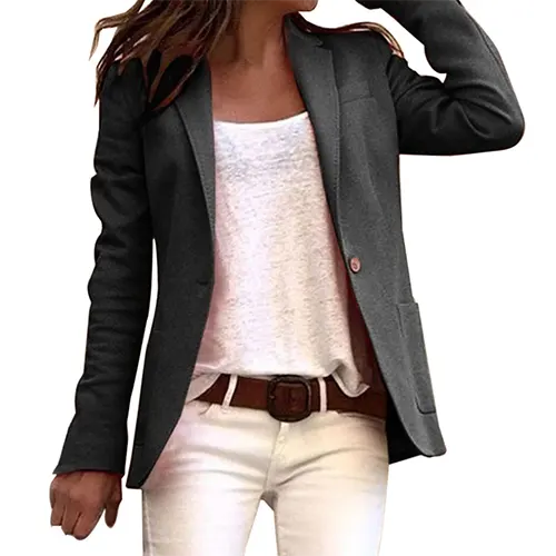 Professional women's office blazer. Tailored fit, lapel design, long sleeves. Ideal for work and business casual.