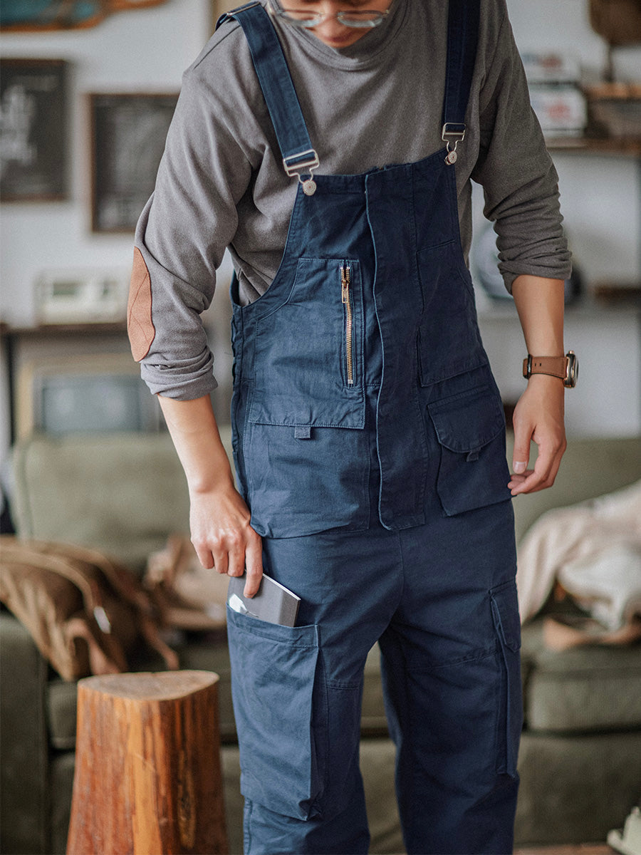 Men's durable casual overalls, blending workwear toughness with relaxed weekend comfort.