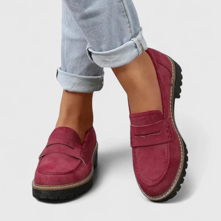 Women's comfort loafers with orthopedic arch support, a stylish slip-on design ideal for everyday walking and foot health.