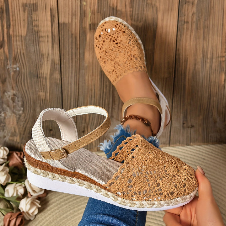 Stylish women's everyday sandals with orthopedic support and breathable upper for comfort.