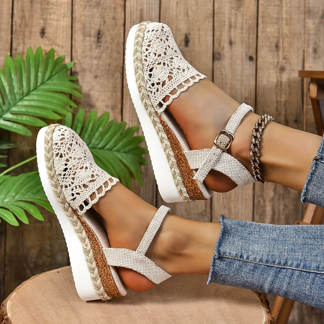 Versatile women's orthopedic summer sandals with breathable design and supportive arch.