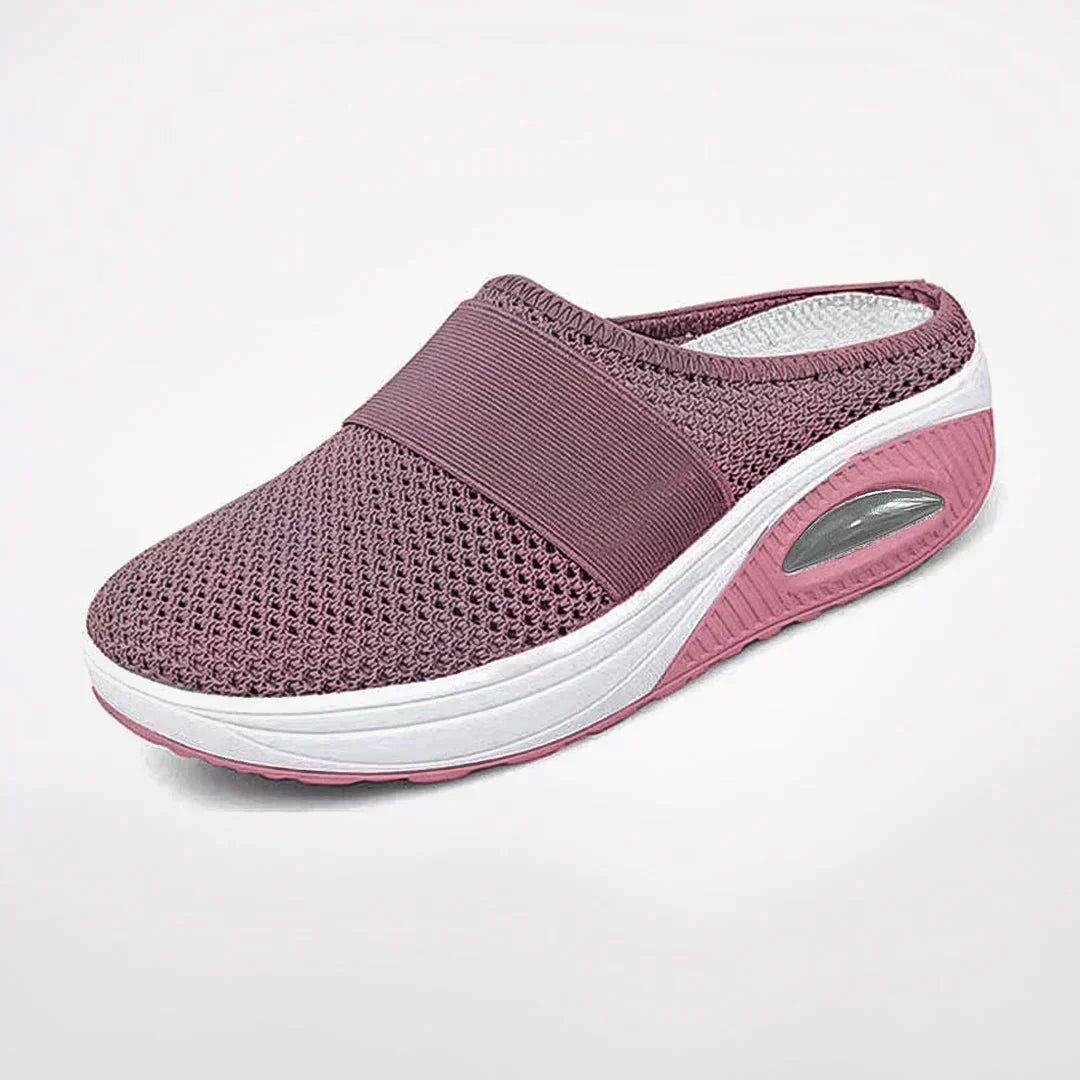 Orthopedic anti-slip comfort clogs. Lightweight and breathable unisex slippers for relaxation & foot support at home.