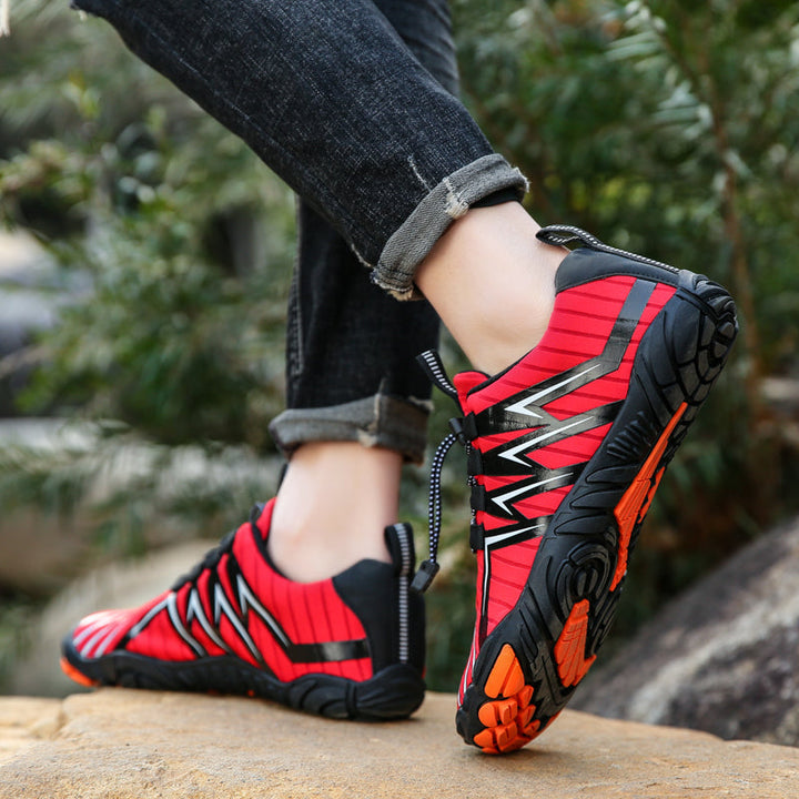 Men's gym training shoes, minimalist design provides stability and ground feel for effective workouts.