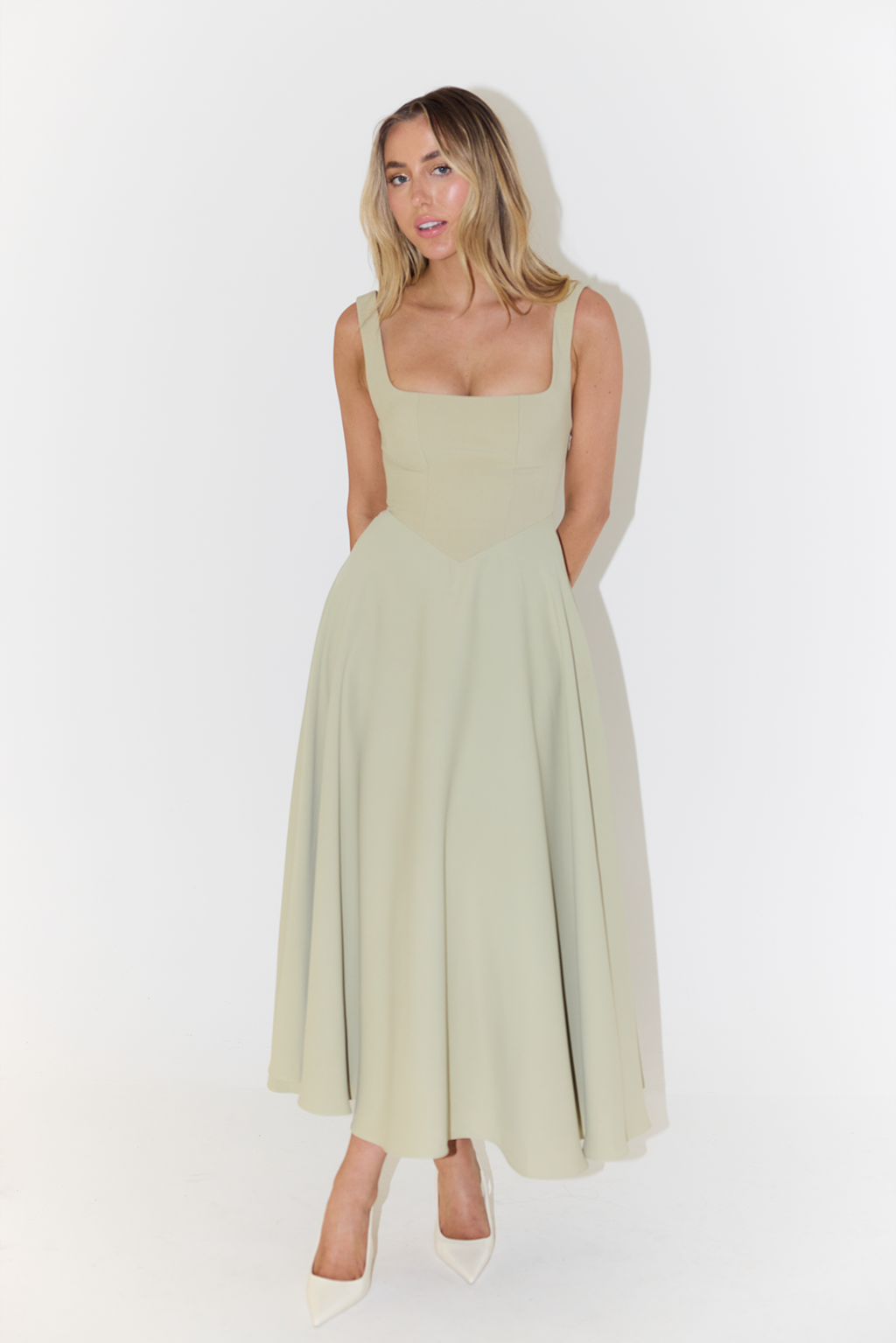 Fashionable women's elegant square neck midi dress for chic parties, summer events, and versatile style.