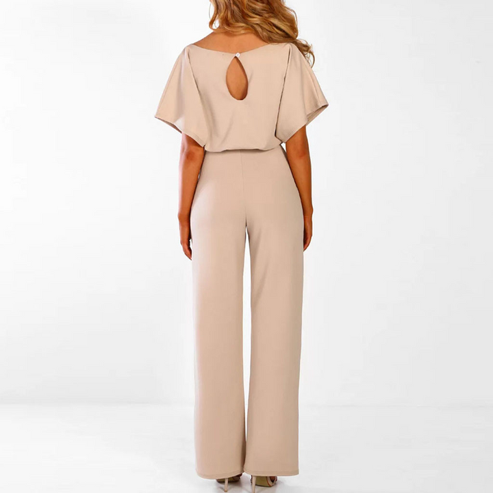 Flattering women's wide-leg elegant jumpsuit, a comfortable & stylish outfit for versatile chic fashion.