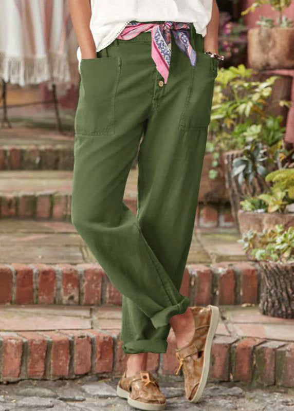 Comfortable women's pants with an elegant relaxed fit, ideal for versatile everyday fashion.
