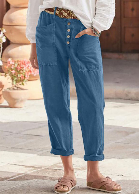Elegant women's pants, showcasing a relaxed fit for versatile comfort & effortless style.