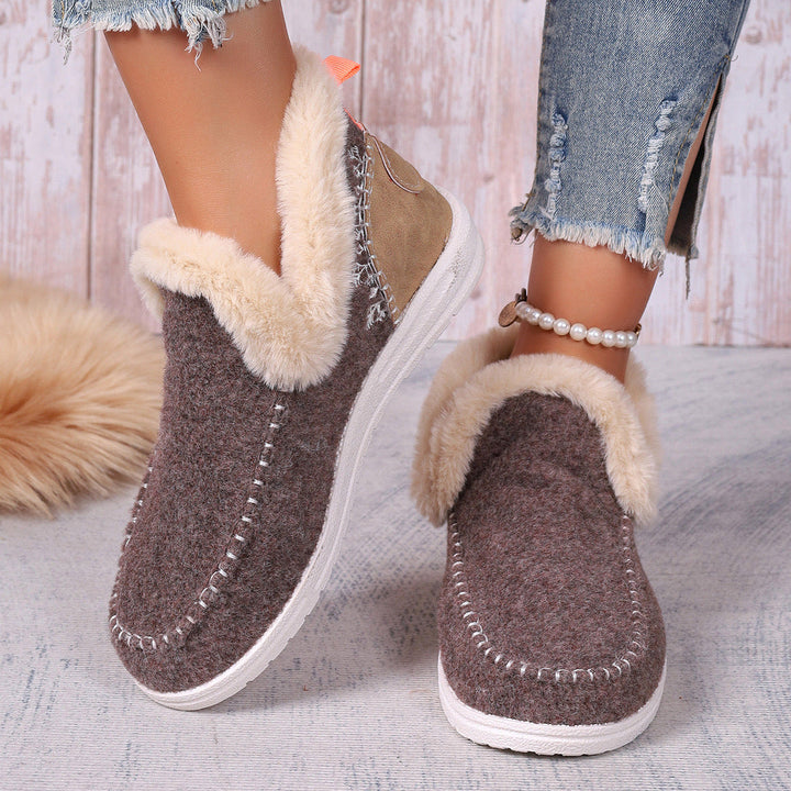 Women's cozy indoor slippers, with orthopedic support for all-day comfort & foot care.
