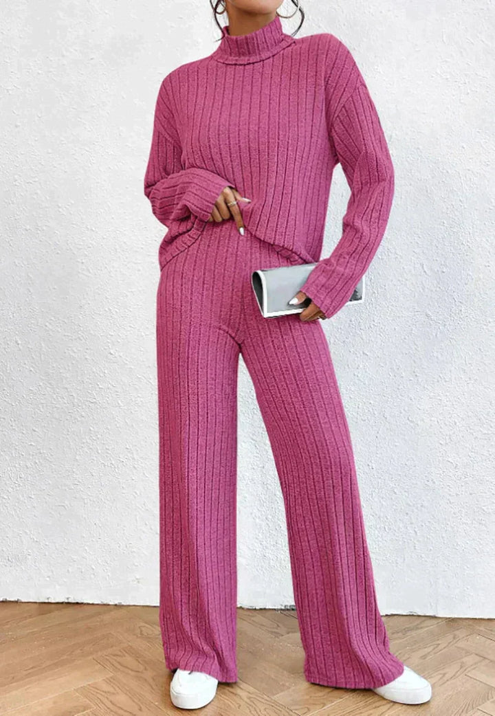 Women's classic ribbed turtleneck loungewear set, perfect for cozy and stylish casual wear. Relaxed fit.