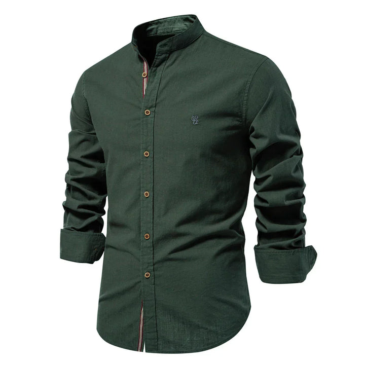 Men's versatile slim fit button-up shirt, perfect for work & casual wear. Long sleeve, modern style.