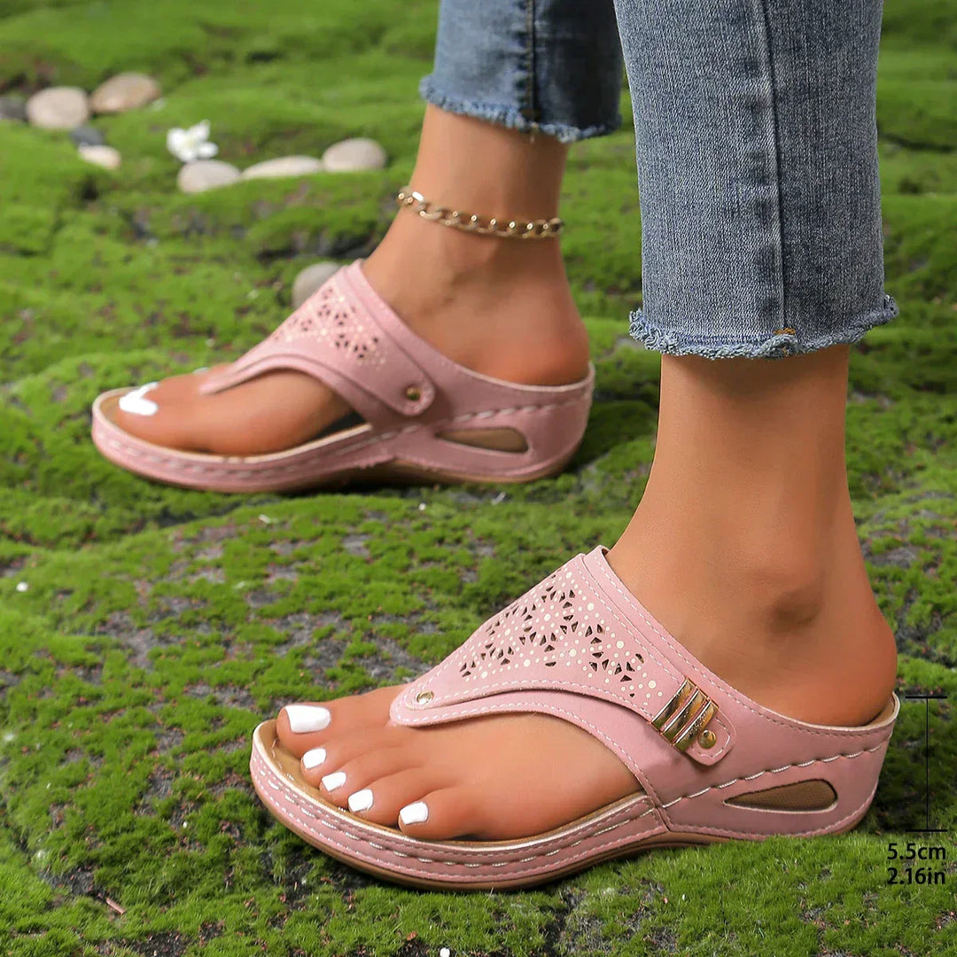Relieve foot pain: stylish women's orthopedic sandals offering superior arch support and cushioned comfort.