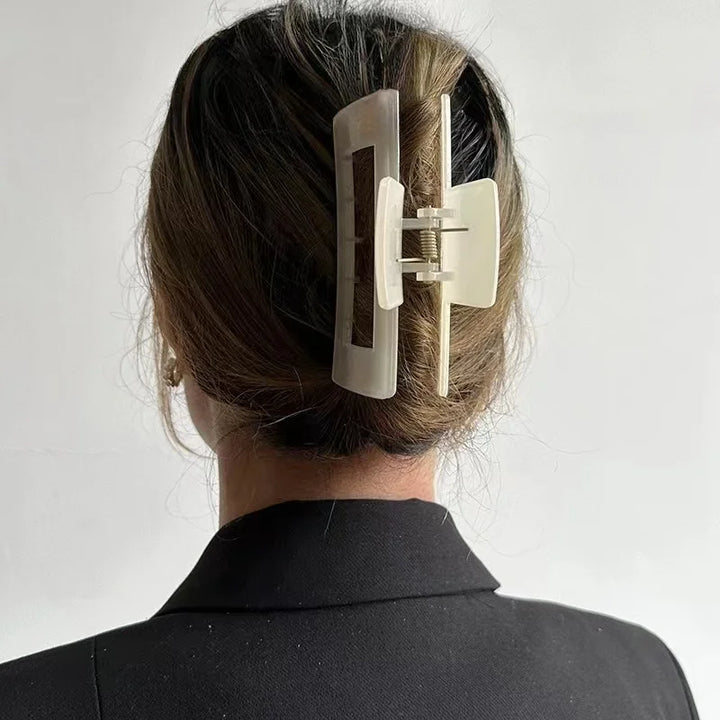 Oversized Geometric Claw Clips