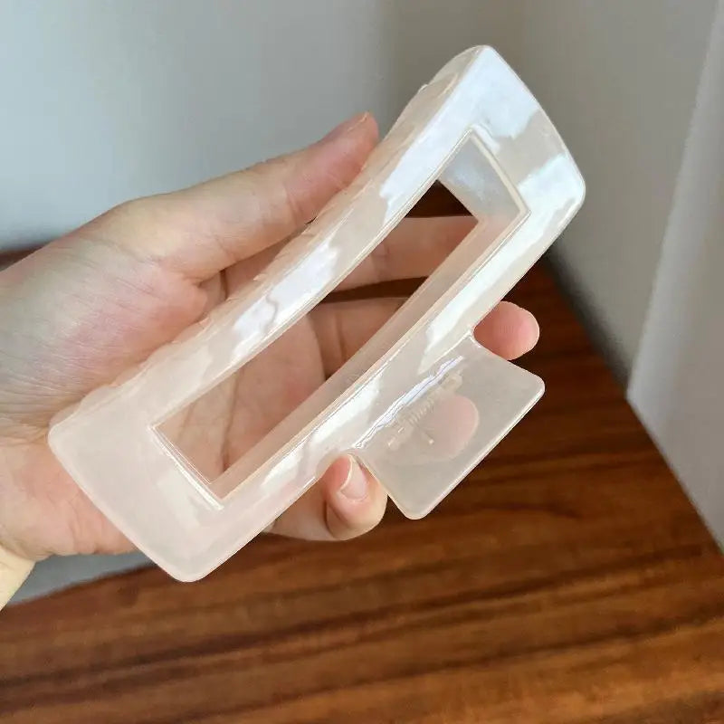 Oversized Geometric Claw Clips