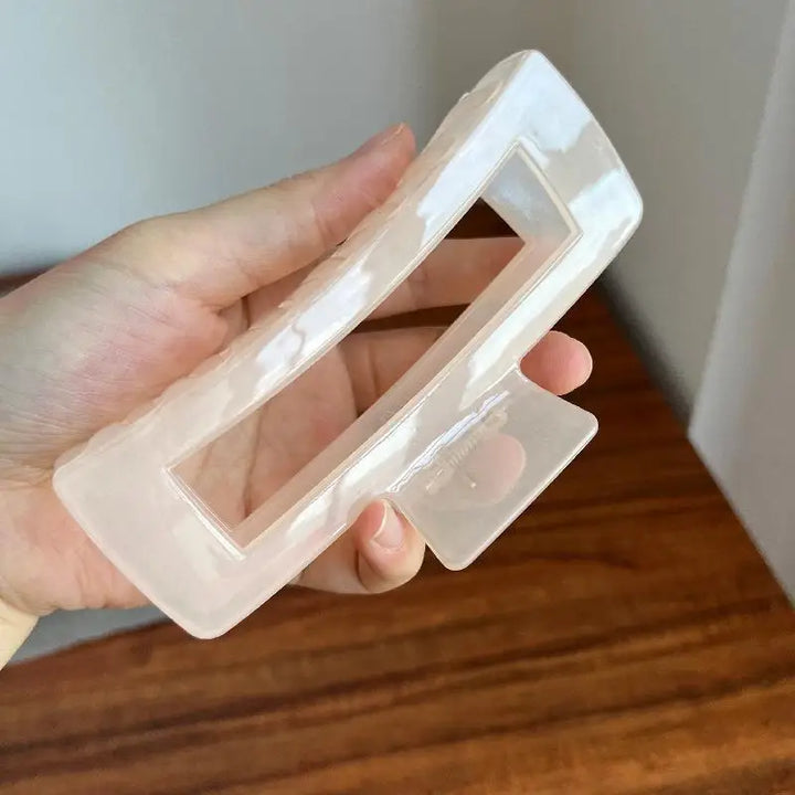 Oversized Geometric Claw Clips