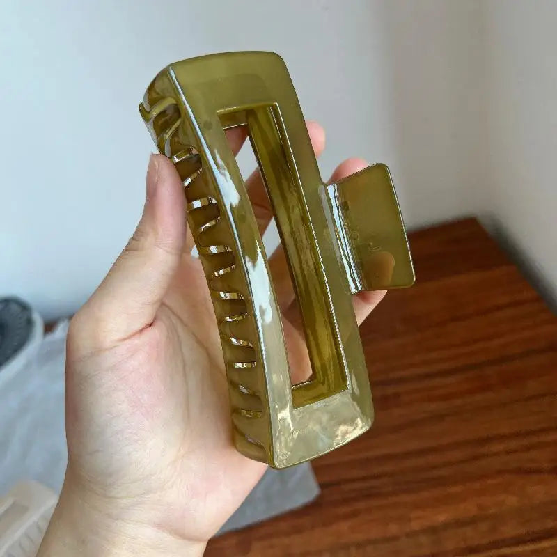 Oversized Geometric Claw Clips