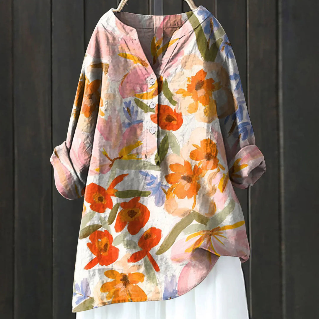 Versatile women's floral blouse, elegant everyday wear & fashion, comfortable fit.