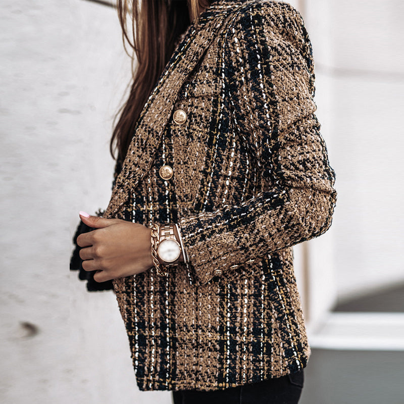 Women's double-breasted checked blazer. This elegant, stylish jacket is perfect for casual or workwear looks.