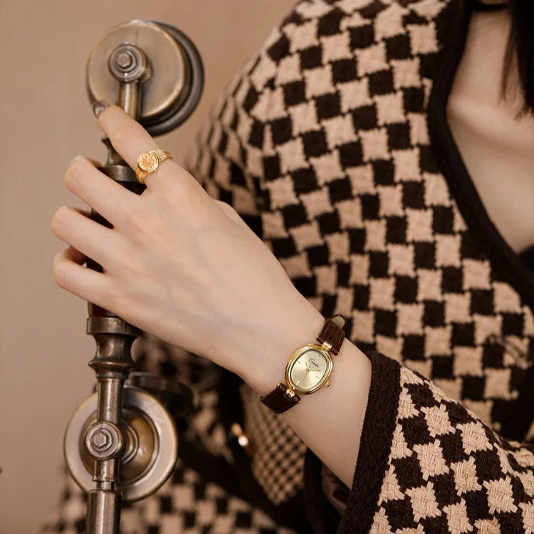 Sophisticated women's gold-tone quartz watch, a perfect daily wear classic timepiece.