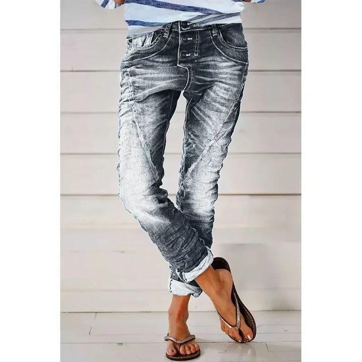 Stylish women's straight leg stretch pants. Perfect for office or casual everyday wear. Comfortable pull-on design.