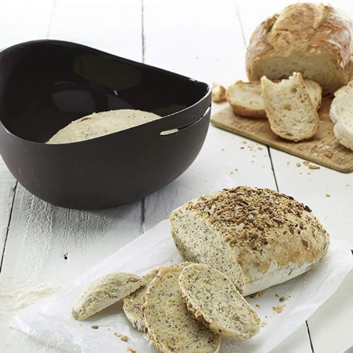Non-stick baking mould for homemade steamed bread. Oven-safe kitchen tool for easy, perfect bread.