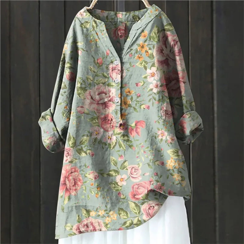 Stylish women's print blouse, ideal for spring/summer outfits, an elegant shirt.