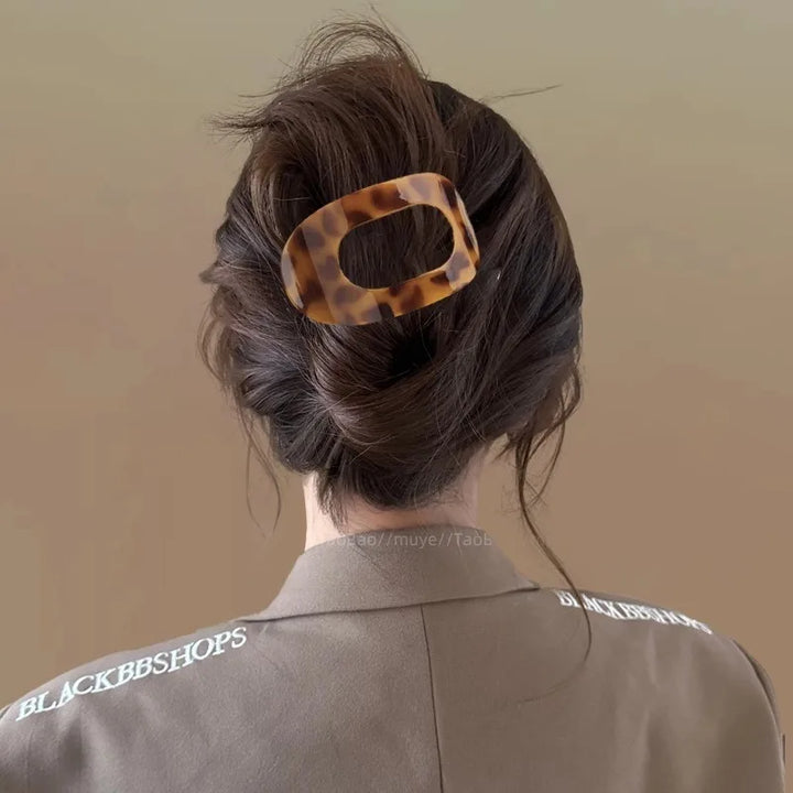Oval Flat Hair Claw Clip - Matte Duckbill Clip for Women