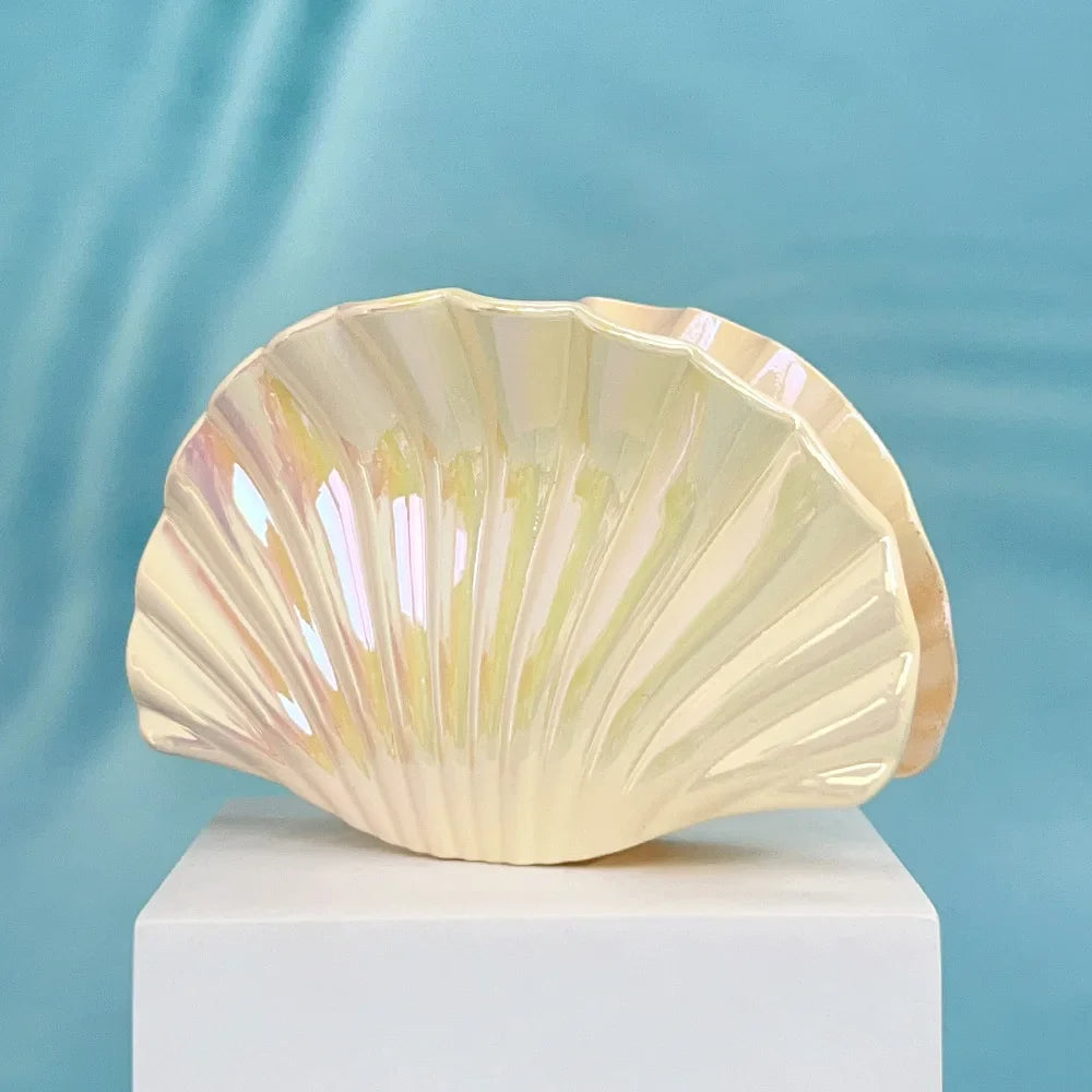 Gradient Shell Hair Claw Clip - Women's Beach Accessory