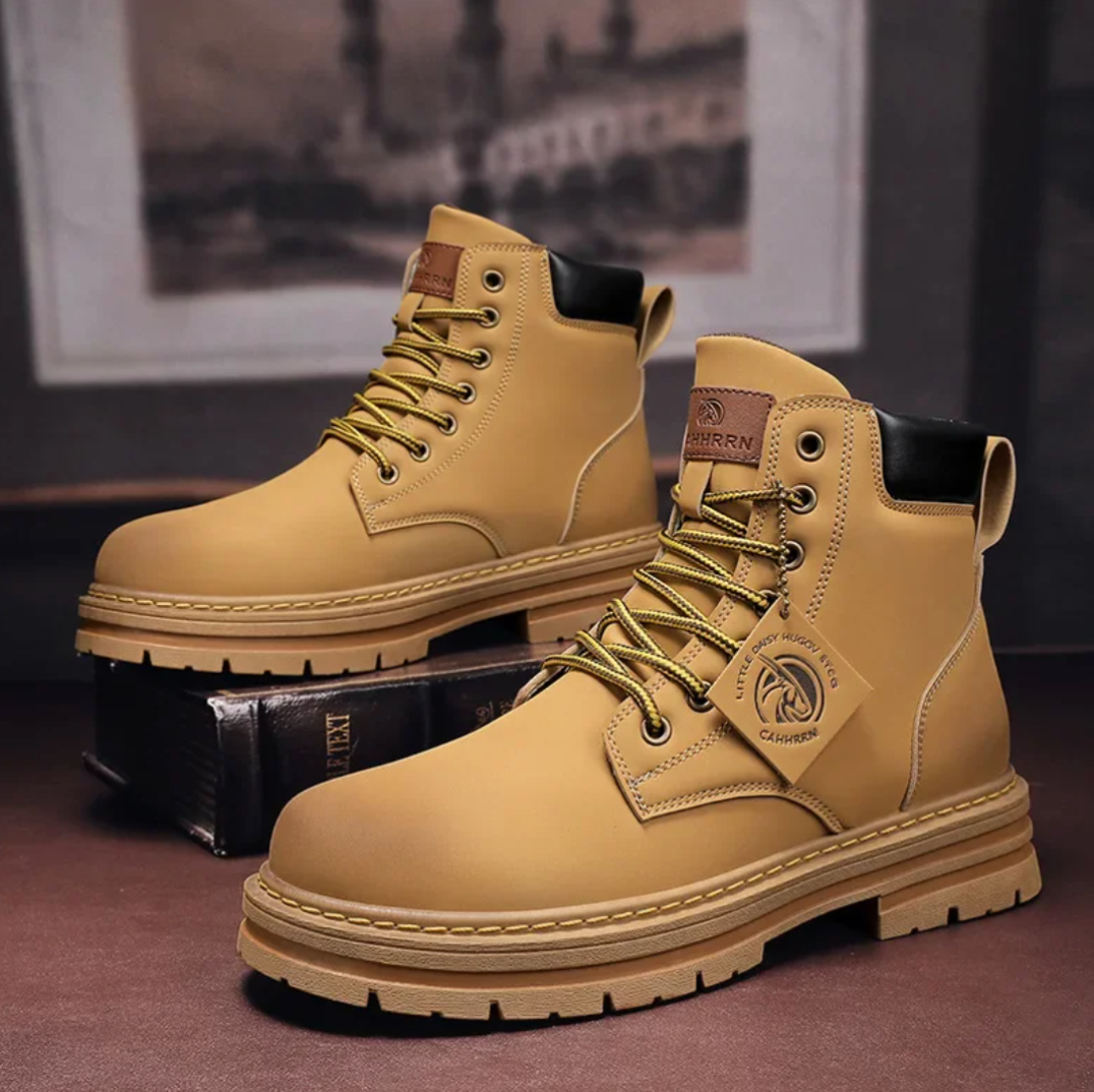 Sturdy men's lace-up ankle boots with orthopedic support & non-slip sole. Perfect for fall & winter fashion.