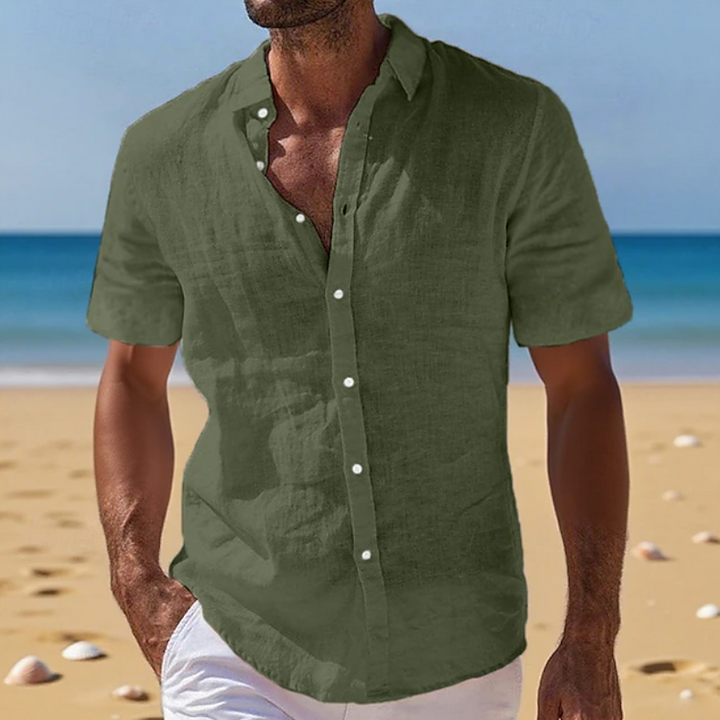 Breathable men's short sleeve summer shirt with a relaxed fit for ultimate warm-weather comfort.