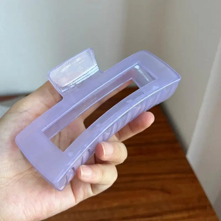 Oversized Geometric Claw Clips