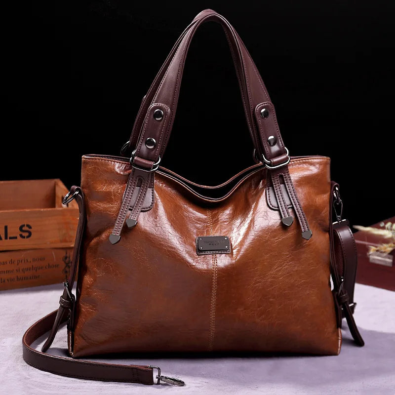 Elegant women's leather crossbody bag, perfect fashion accessory for everyday style. Durable & stylish handbag.