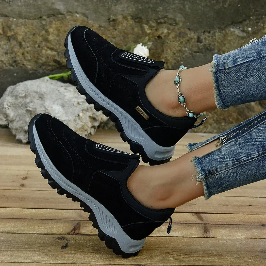 Stylish women's arch support shoes, lightweight, perfect for walking & daily activities.