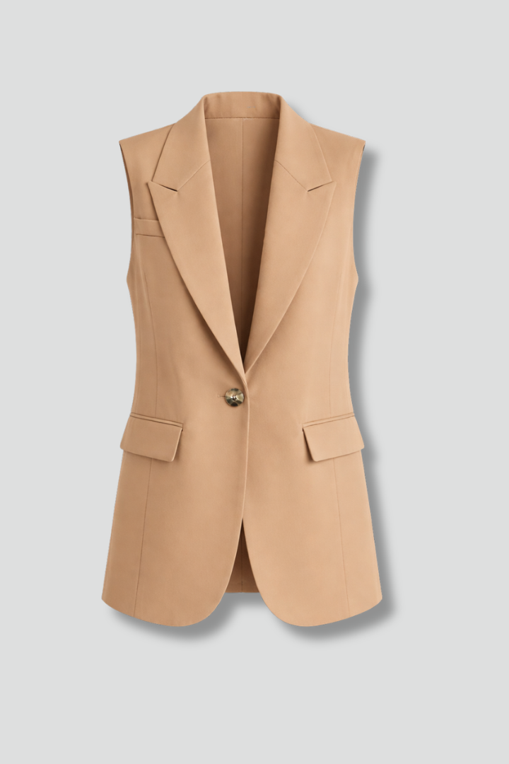 Tailored women's sleeveless blazer vest, ideal for chic layering and modern fashion.